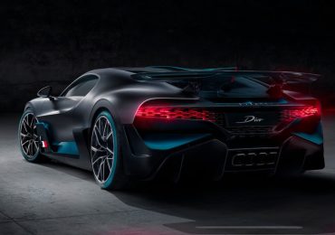 布加迪Divo。通过布加迪的照片。