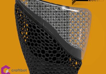 詹姆斯·诺瓦克赢得奖杯的设计为2021年3 d印刷行业奖项。江南平台版江南平台版图像通过詹姆斯·诺瓦克。