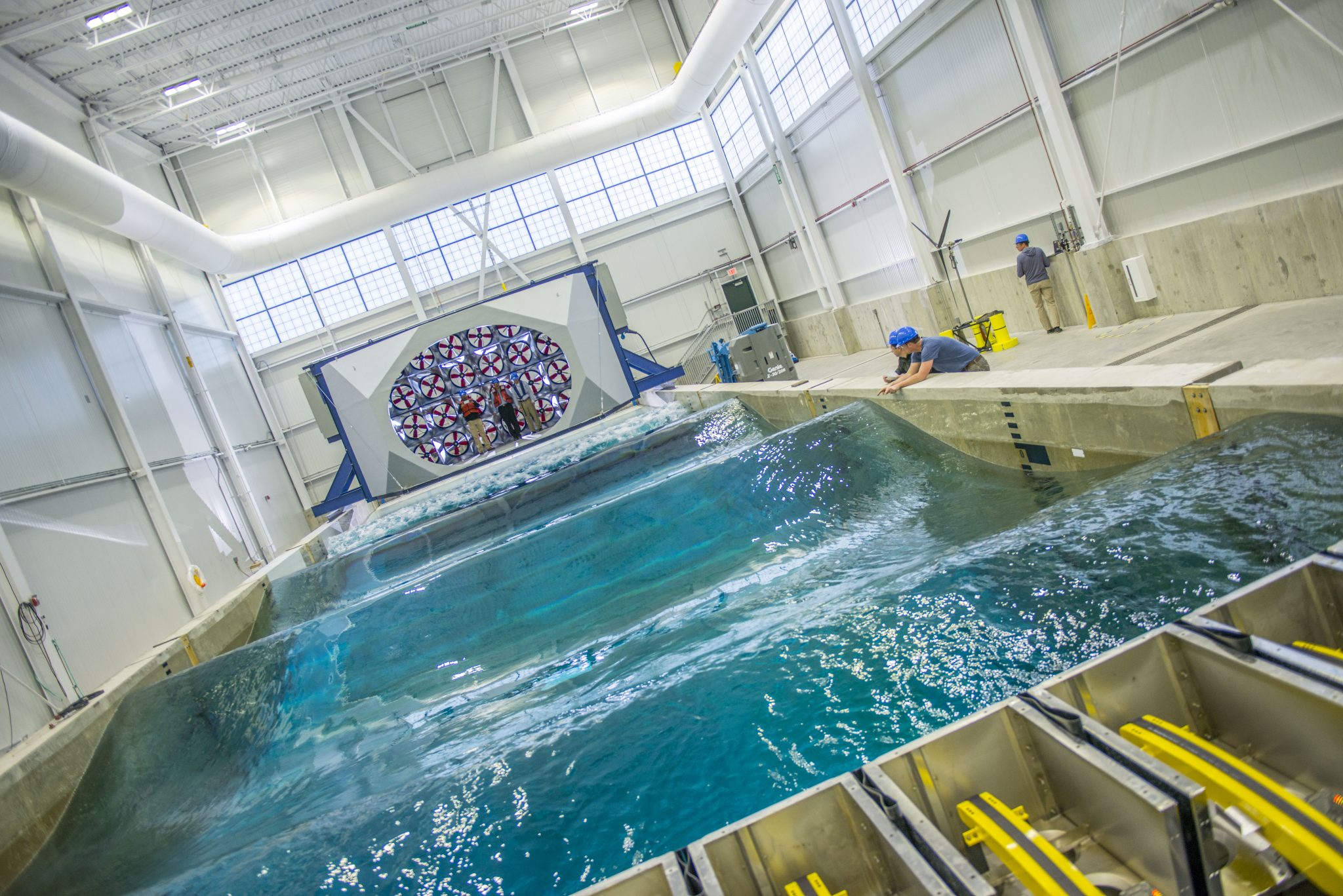 the Alfond W2 Ocean Engineering Lab at the UMaine Composites Center. Image via UMaine