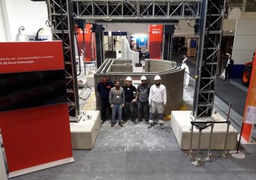 费边Meyer-Brotz, 3 d印刷主管仙女,展示的江南平江南平台版台版最终结果打印2月19日,2020年。通过COBOD照片。