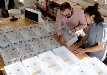 江南平江南平台版台版3D打印可点击屏幕面板。图片来源:BCN3D