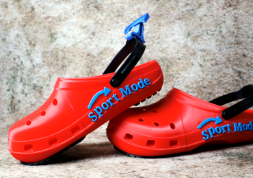 3D打印的洞洞鞋有许多附加组件，旨在提高速度和操控性。图片来自Austen Hartley。