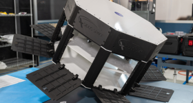 LizzieSat早期原型。通过四都空间形象。