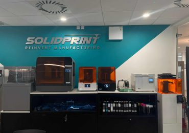 固体打印陈列室。通过固体打印照片。