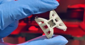 3 d印制由ESA部分。通过砧骨的形象。